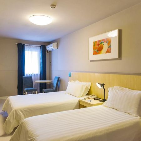 Jingjiang Inn Shanghai Minsheng Road Экстерьер фото