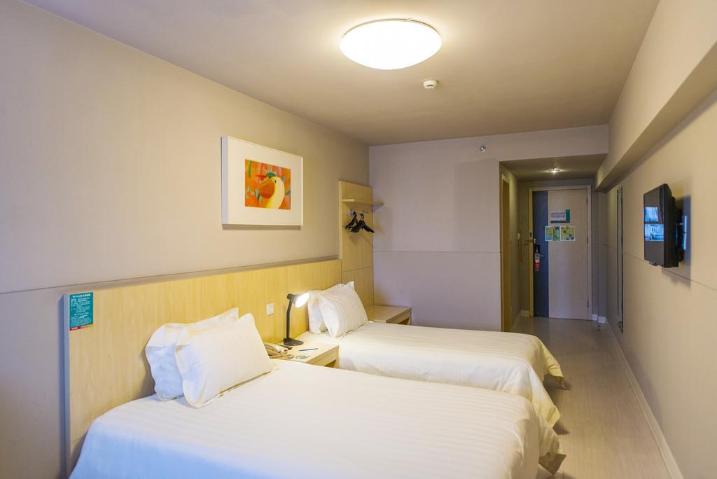 Jingjiang Inn Shanghai Minsheng Road Экстерьер фото