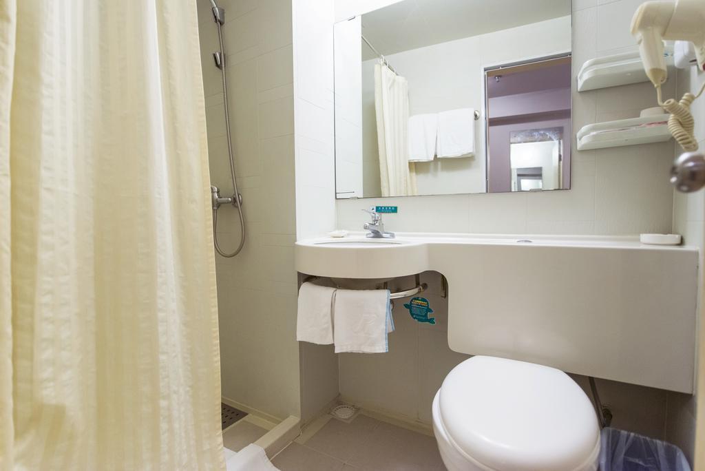 Jingjiang Inn Shanghai Minsheng Road Экстерьер фото