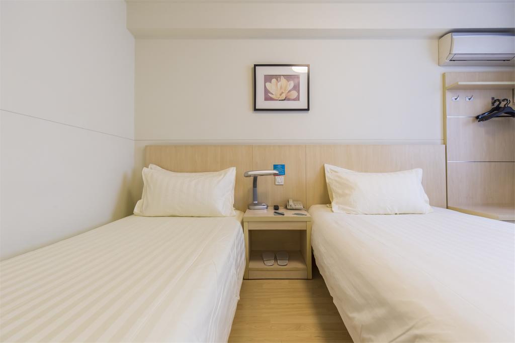 Jingjiang Inn Shanghai Minsheng Road Экстерьер фото