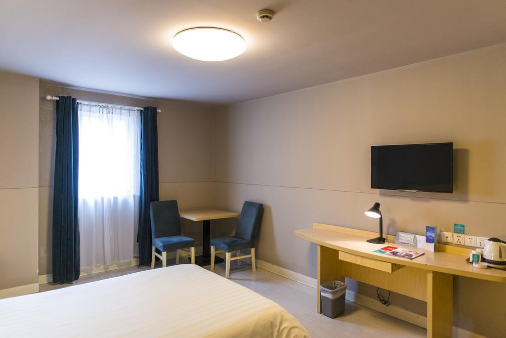 Jingjiang Inn Shanghai Minsheng Road Экстерьер фото