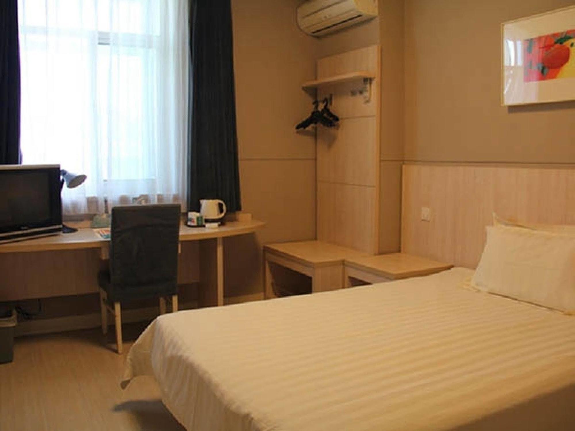 Jingjiang Inn Shanghai Minsheng Road Экстерьер фото